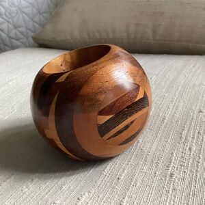 SOLID WOOD ROUND ART SPHERE/ VOTIVE HOLDER WITH  WOOD ESSENCES INLAY DESIGN